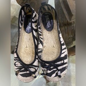Michael Kors Zebra Canvas Espadrille Flats Sz 6 Slip-On Shoes EUC